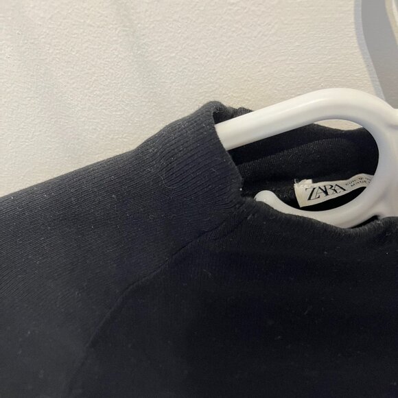 Zara cropped black long-sleeve turtleneck - Picture 2 of 2